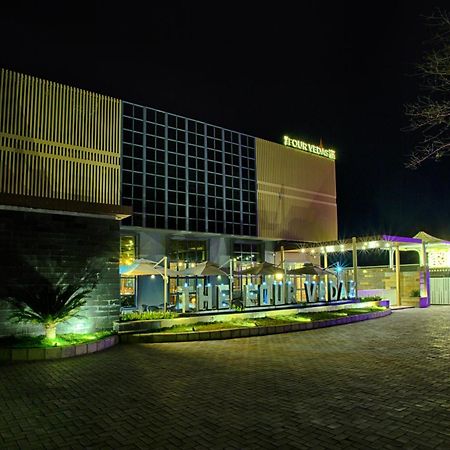 Four Vedas Hotel & Resort Siliguri Eksteriør bilde