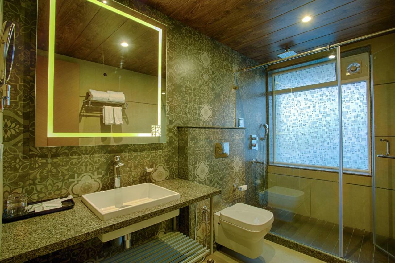 Four Vedas Hotel & Resort Siliguri Eksteriør bilde