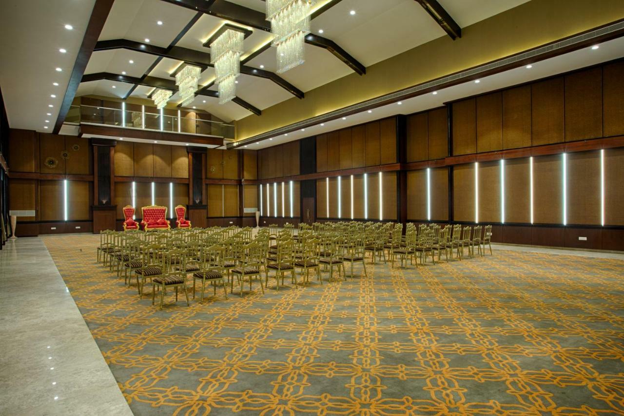Four Vedas Hotel & Resort Siliguri Eksteriør bilde
